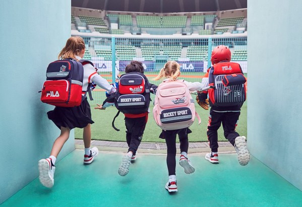 fila kids开启#正直计划#，正直腰脊书包助力斐凡童年