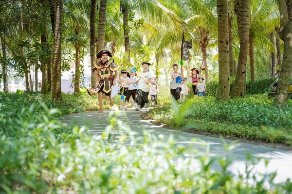 三亚海棠湾喜来登&jw万豪度假酒店“海岛丛林寻宝记”夏令营开营