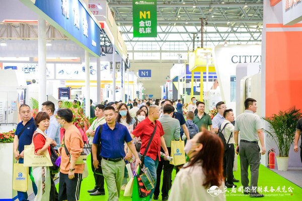往届展会现场照片