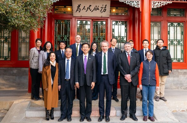 清华大学李路明校长会见曼大校长一行