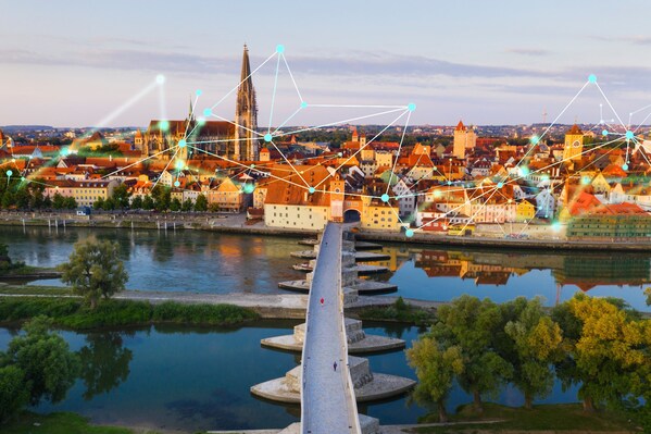 corinex_communications_regensburg_netz_gmbh_launches_six_year_gr